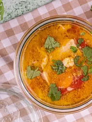 Asya usulü havuçlu ve yumurtalı çorba