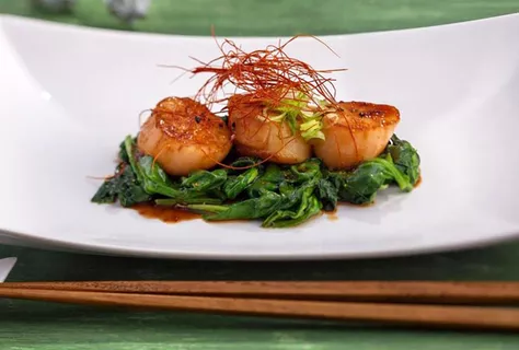 Hotategai Shichimi-Shoyu yaki – Shichimi ya da Acılı Soya Soslu Izgara Tarak Midye (Deniz Tarağı)