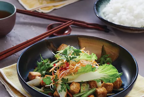 Wok’ta sebzeli tofu