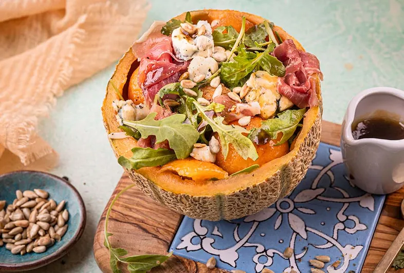 Kavunlu ve prosciutto’lu roka salatası