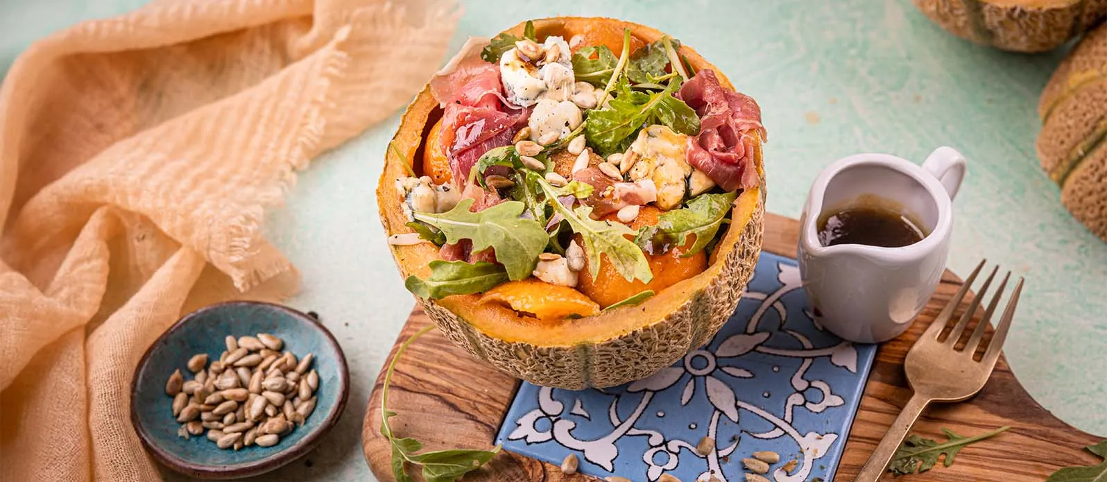 Kavunlu ve prosciutto’lu roka salatası