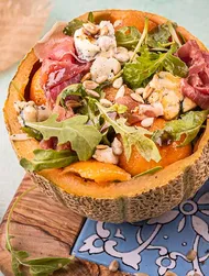 Kavunlu ve prosciutto’lu roka salatası