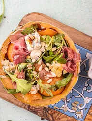Kavunlu ve prosciutto’lu roka salatası