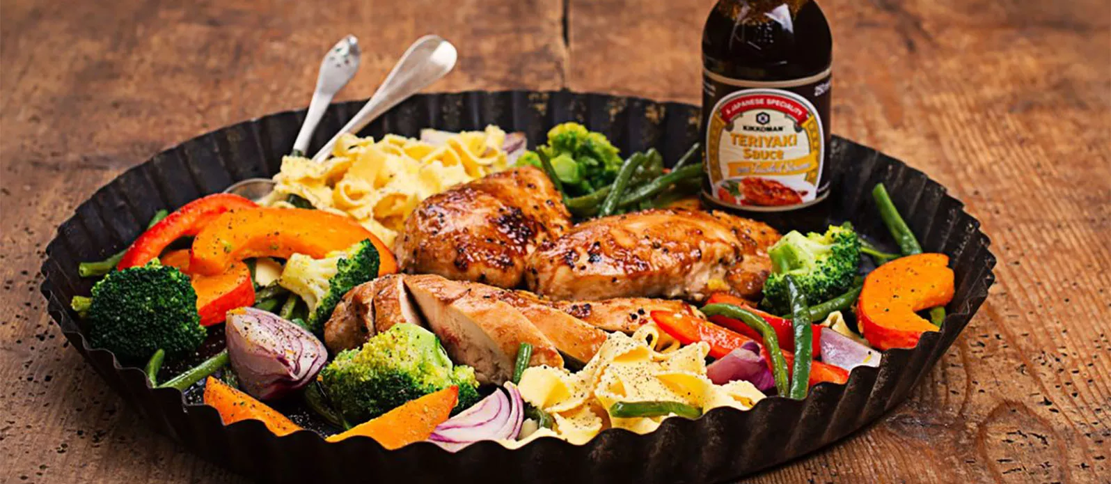 Sebzeli ve Erişteli Kavrulmuş Susamlı Teriyaki ileTavuk