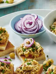 Ton Balıksız Salata