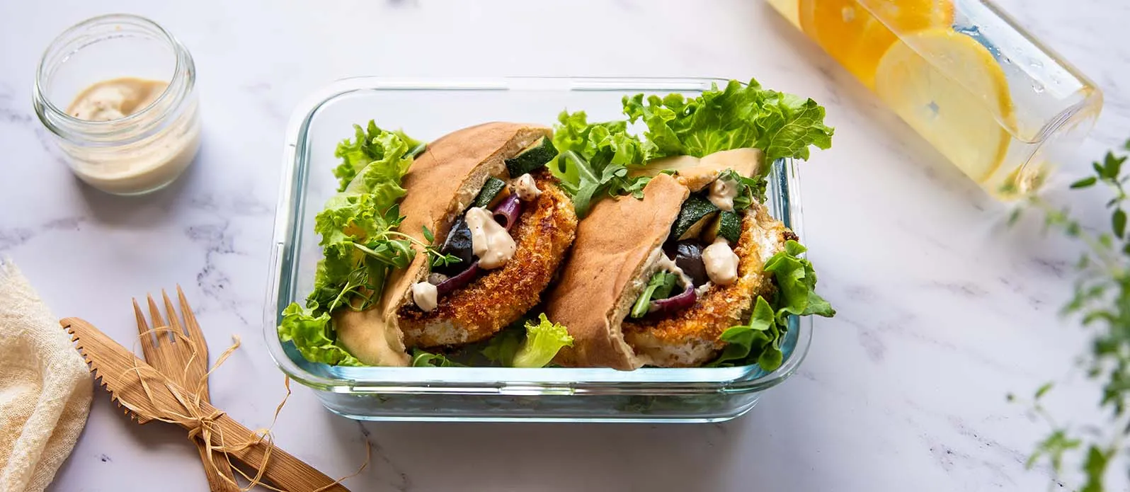 Sebzeli ve camembert peynirli pita ekmeği