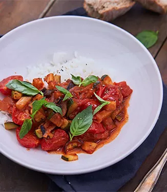 Ratatouille (Ratatuy diye okunur)