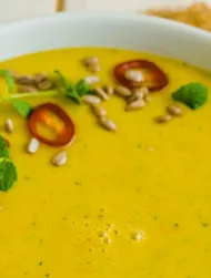 Acılı, Naneli Soğuk Biber ve Domates Çorbası