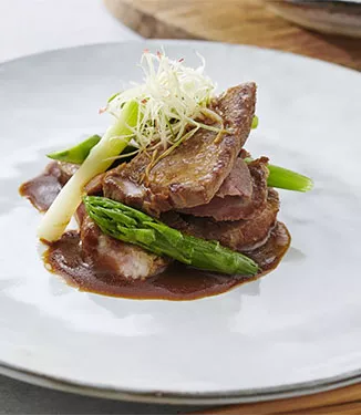 Asya usulü zencefil soslu pratik domuz bifteği