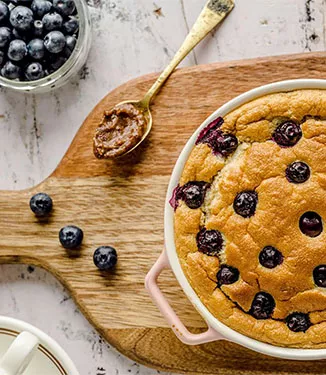 Yaban Mersinli ve Hurma Karamelli Yulaf Pudingi