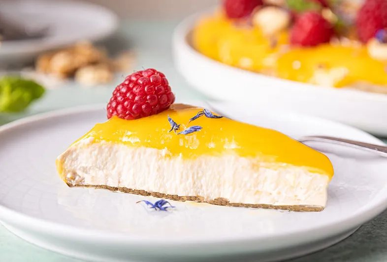 Mango muslu (mousse) tofu cheesecake