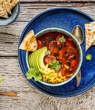 Sucuklu Baharatlı Siyah Fasulye çorbası