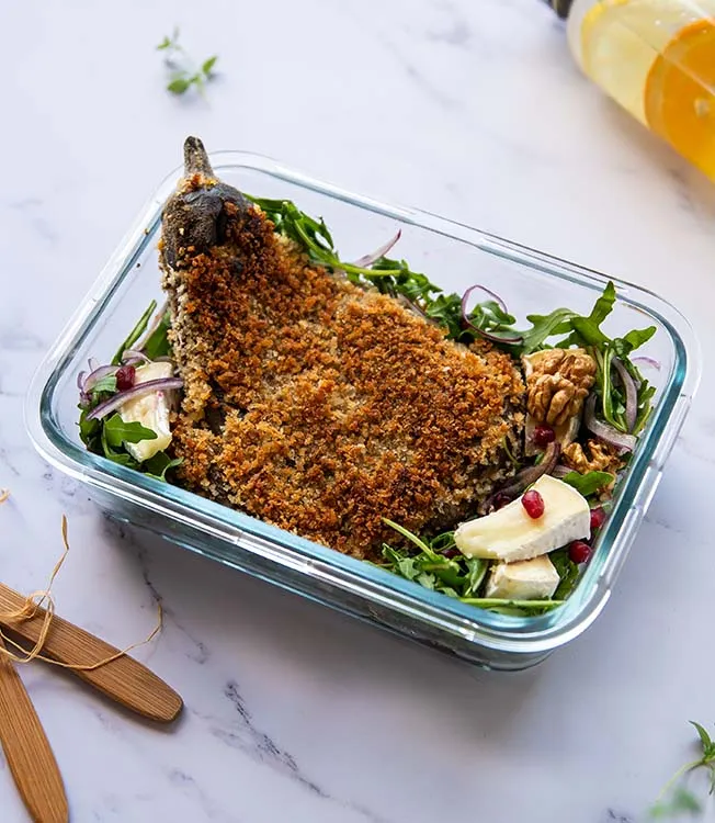 Çıtır patlıcanlı ve camembert’li salata