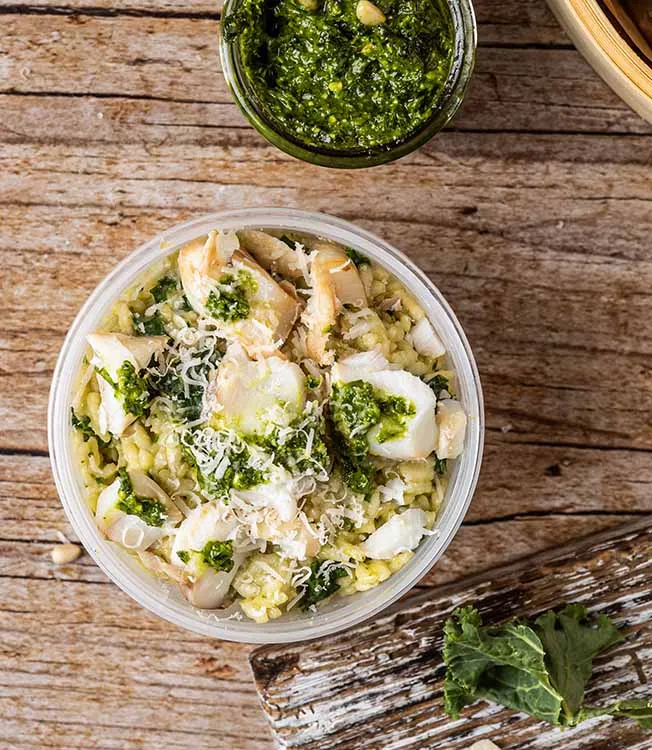 Kara lahana ve morina balıklı kremalı risotto