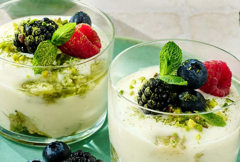 Matcha ve tamari eşliğinde vegan tiramisu